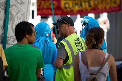 Dropping The Banner On Wells Fargo's Fossil Foolishness:May 18, 2022