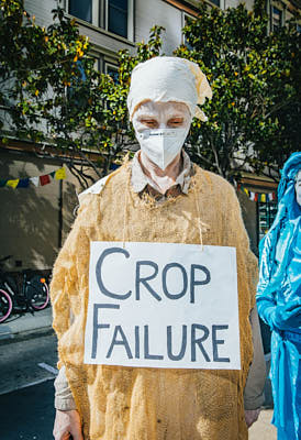 Dropping The Banner On Wells Fargo's Fossil Foolishness:May 18, 2022